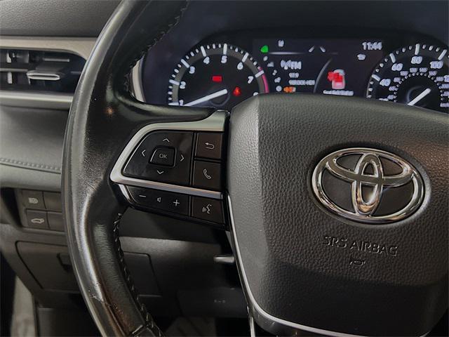 used 2021 Toyota Highlander car, priced at $31,368