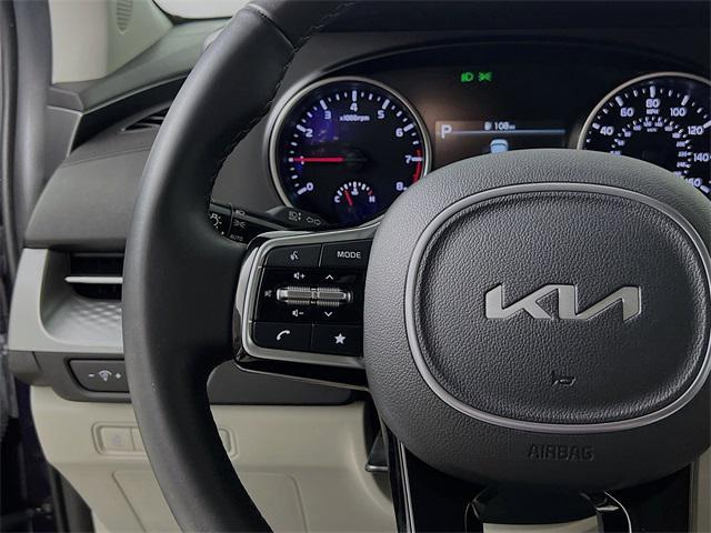 used 2023 Kia Carnival car, priced at $28,770