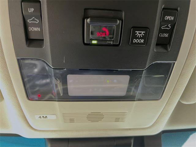 used 2020 Lexus ES 300h car, priced at $35,549