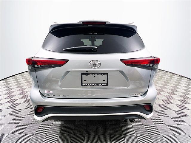 used 2021 Toyota Highlander car, priced at $31,698