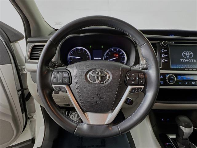 used 2018 Toyota Highlander car, priced at $22,407