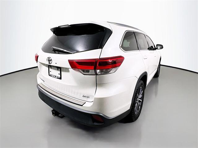 used 2018 Toyota Highlander car, priced at $22,407
