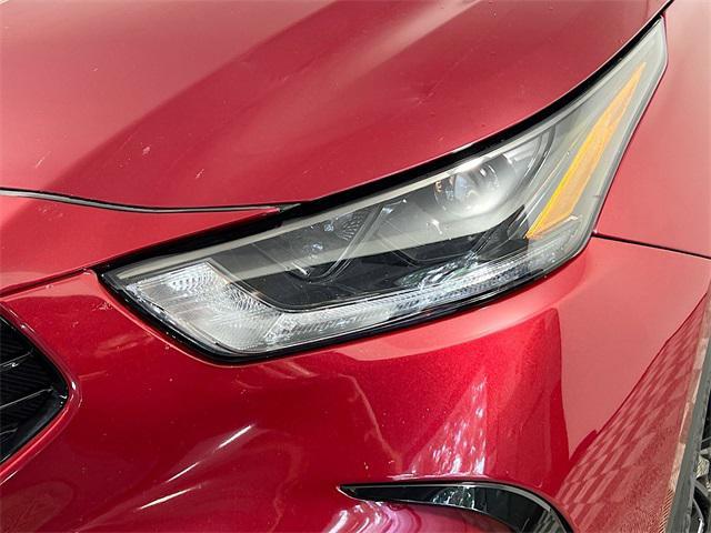 used 2023 Toyota Highlander car, priced at $38,469