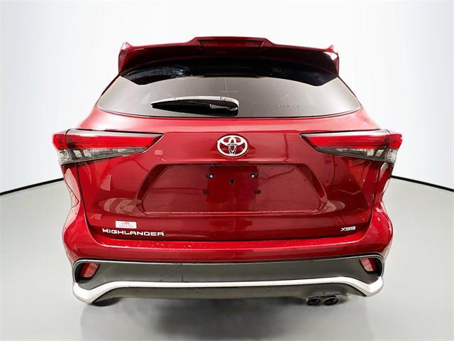 used 2023 Toyota Highlander car, priced at $38,469