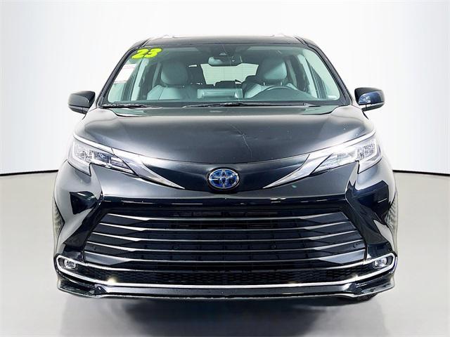 used 2023 Toyota Sienna car, priced at $41,789
