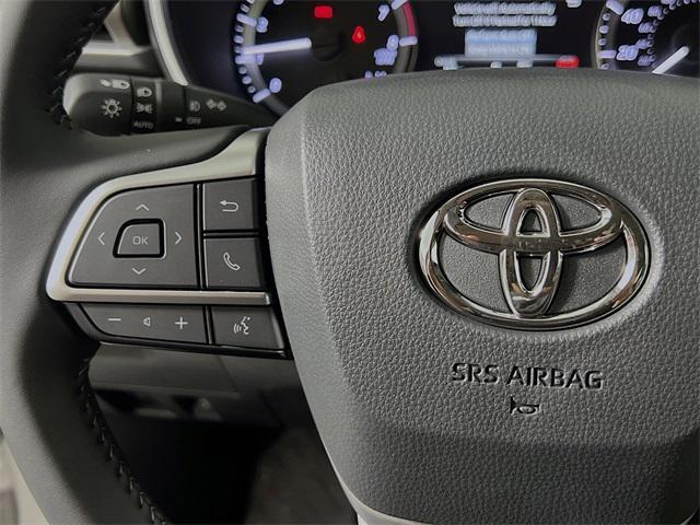 used 2024 Toyota Highlander car, priced at $41,949