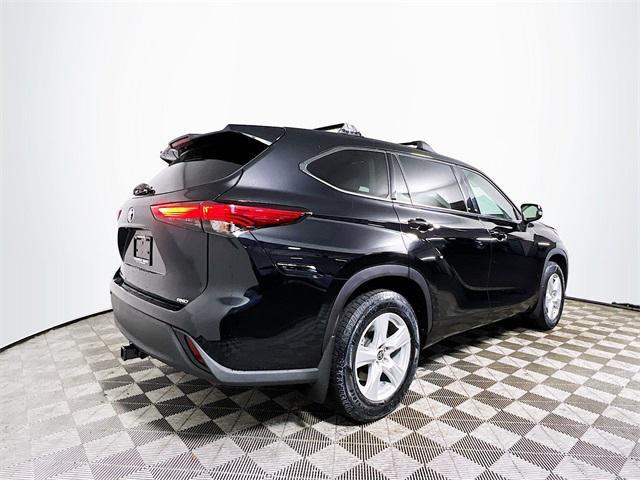 used 2021 Toyota Highlander car, priced at $25,486