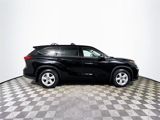 used 2021 Toyota Highlander car, priced at $25,486