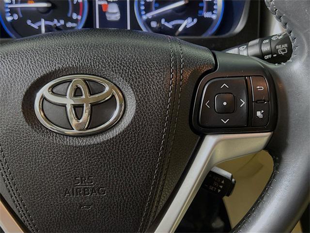 used 2016 Toyota Highlander car, priced at $20,214