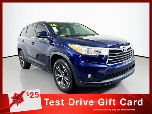 used 2016 Toyota Highlander car, priced at $20,214