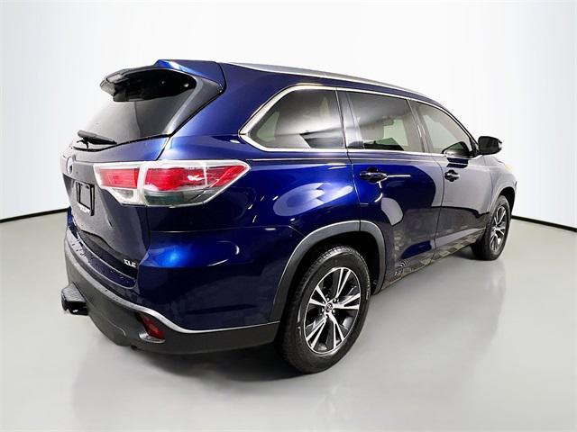 used 2016 Toyota Highlander car, priced at $20,214