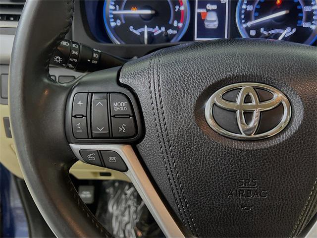 used 2016 Toyota Highlander car, priced at $20,214