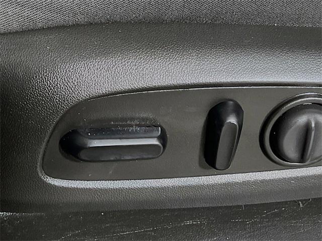 used 2021 Chevrolet Equinox car, priced at $16,678