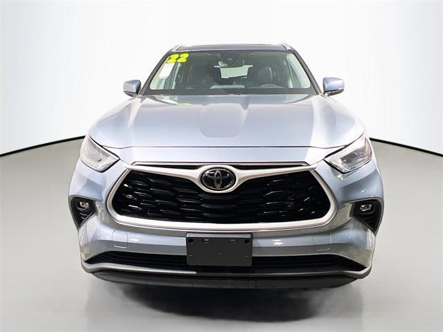 used 2022 Toyota Highlander car, priced at $30,608