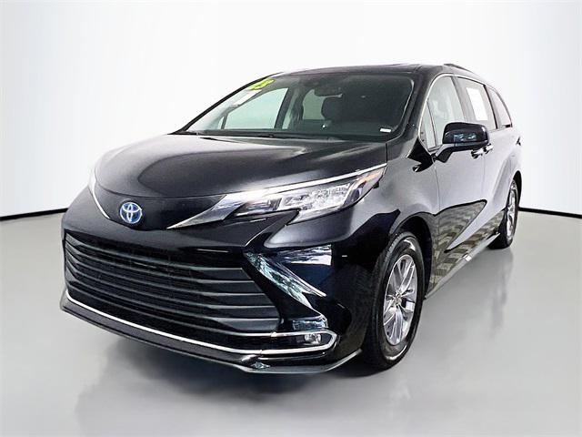 used 2023 Toyota Sienna car, priced at $41,503