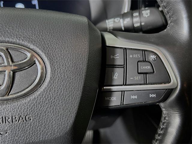 used 2023 Toyota Highlander car, priced at $32,295