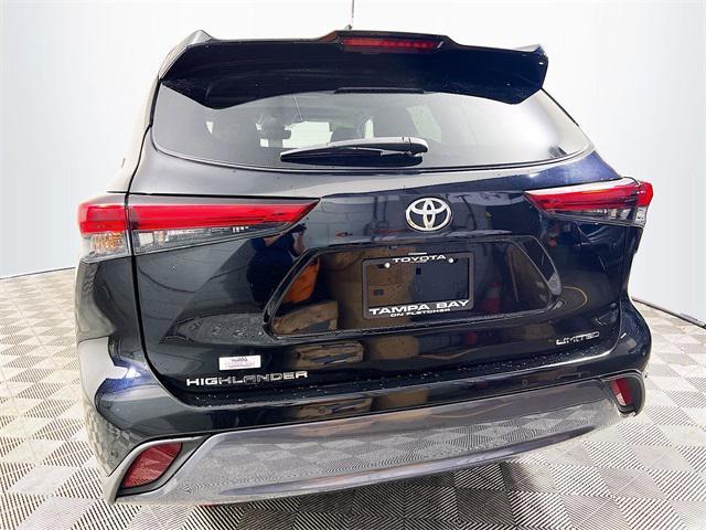 used 2023 Toyota Highlander car, priced at $32,295