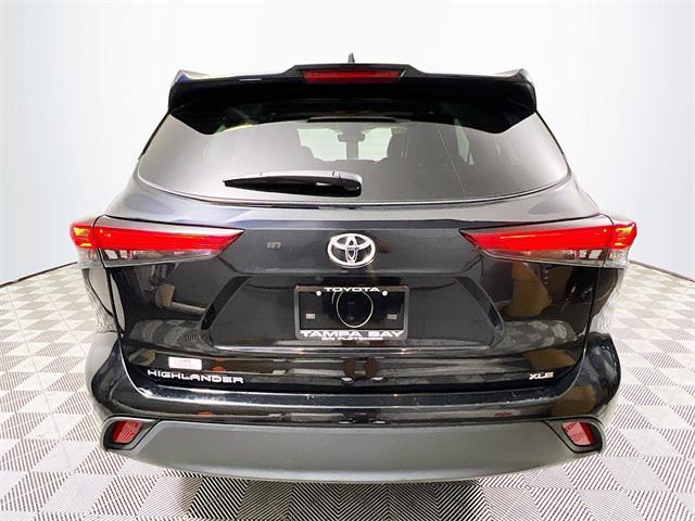 used 2023 Toyota Highlander car, priced at $33,983