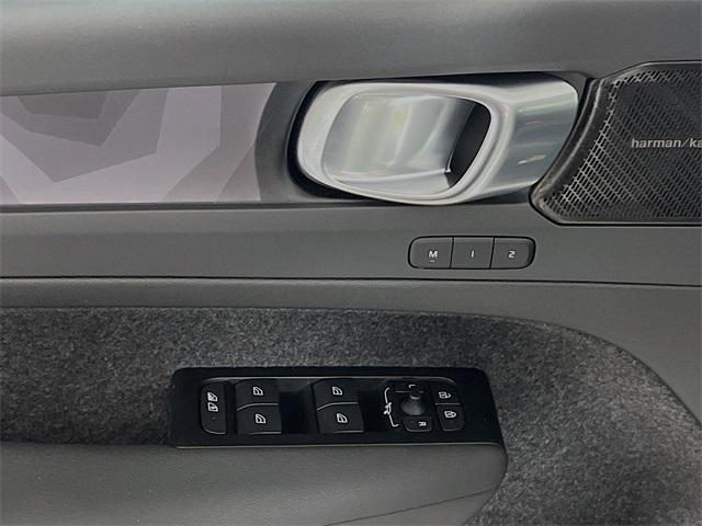 used 2022 Volvo C40 Recharge Pure Electric car, priced at $28,359