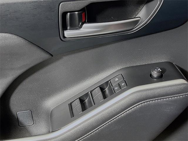 used 2023 Toyota Highlander car, priced at $31,753