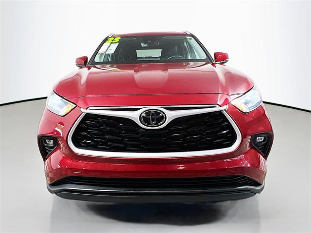 used 2023 Toyota Highlander car, priced at $31,753