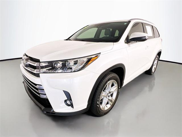 used 2019 Toyota Highlander car, priced at $27,231