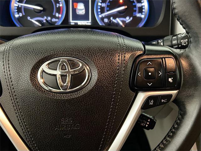 used 2019 Toyota Highlander car, priced at $27,231