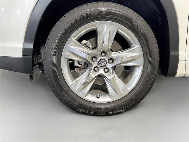used 2019 Toyota Highlander car, priced at $27,231