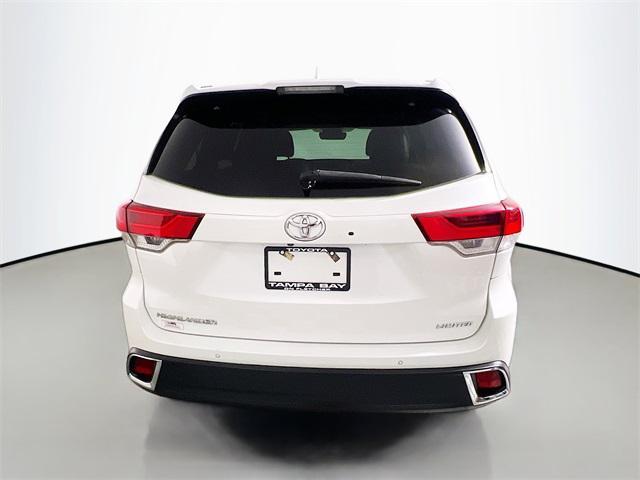 used 2019 Toyota Highlander car, priced at $27,231
