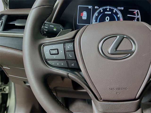 used 2021 Lexus ES 350 car, priced at $32,755