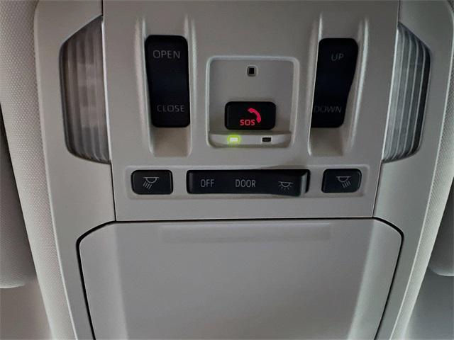 new 2025 Toyota Highlander car, priced at $52,691