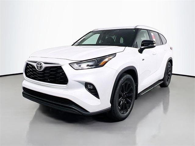 new 2025 Toyota Highlander car, priced at $52,691