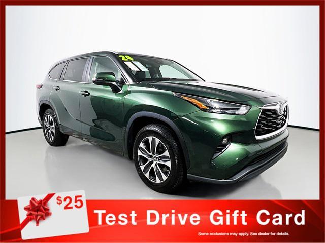 used 2024 Toyota Highlander car, priced at $34,526