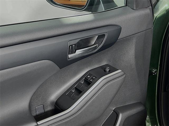 used 2024 Toyota Highlander car, priced at $34,526