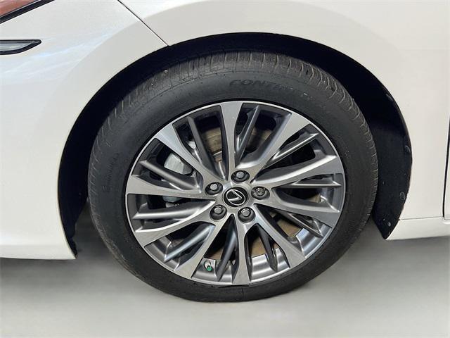 used 2019 Lexus ES 350 car, priced at $28,038