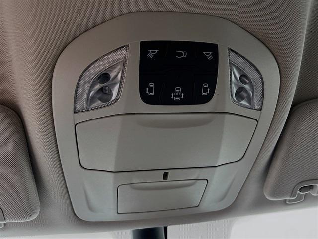 used 2023 Chrysler Pacifica car, priced at $22,114