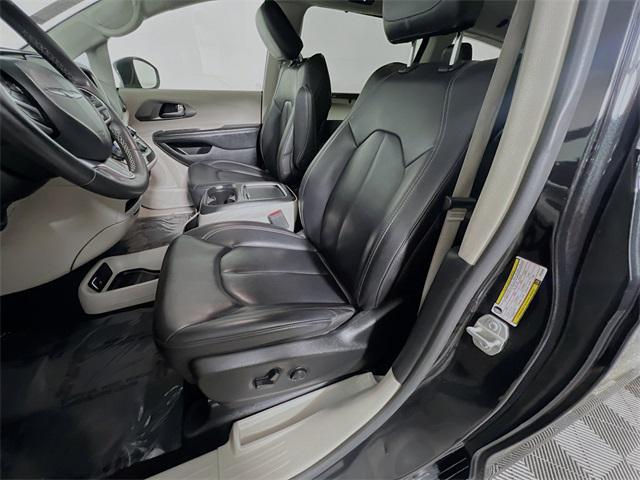 used 2023 Chrysler Pacifica car, priced at $22,114