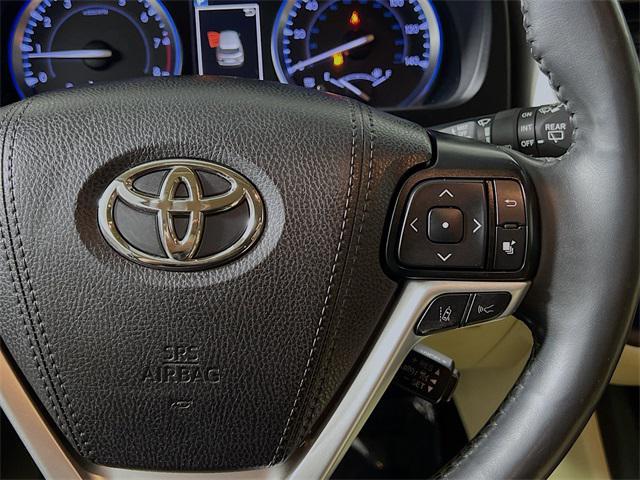 used 2019 Toyota Highlander car, priced at $29,655