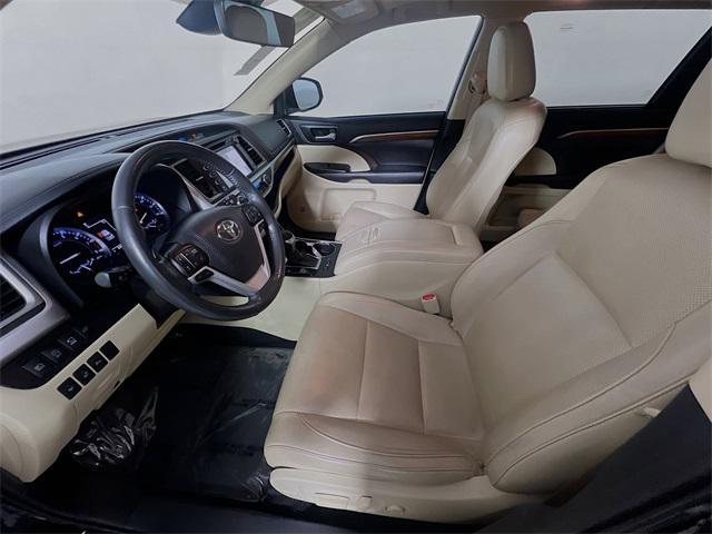 used 2019 Toyota Highlander car, priced at $29,655