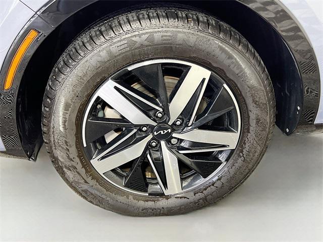 used 2022 Kia Sorento car, priced at $23,890