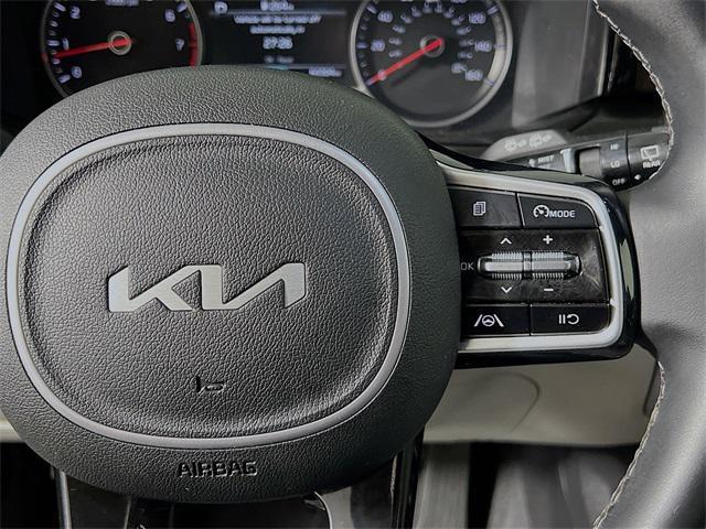 used 2022 Kia Sorento car, priced at $23,890