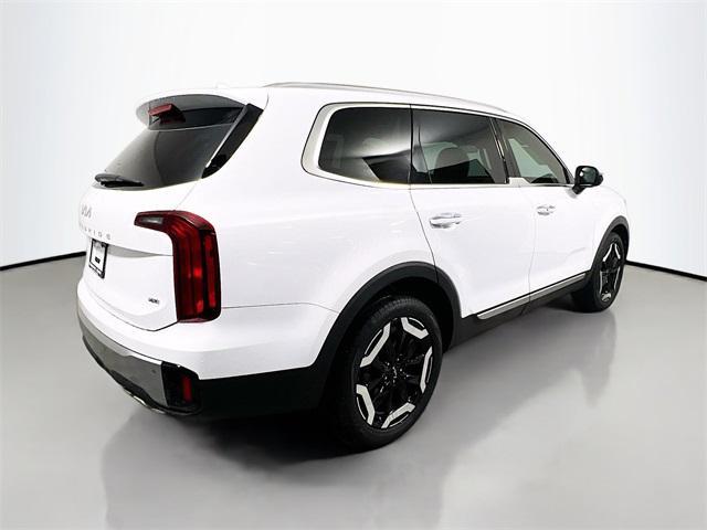 used 2023 Kia Telluride car, priced at $29,134