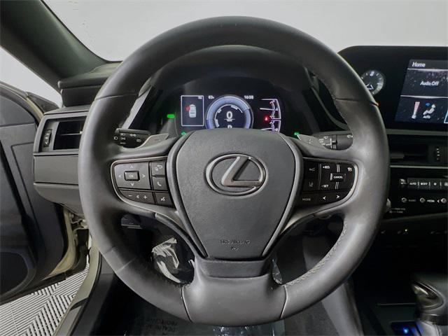 used 2022 Lexus ES 300h car, priced at $33,854