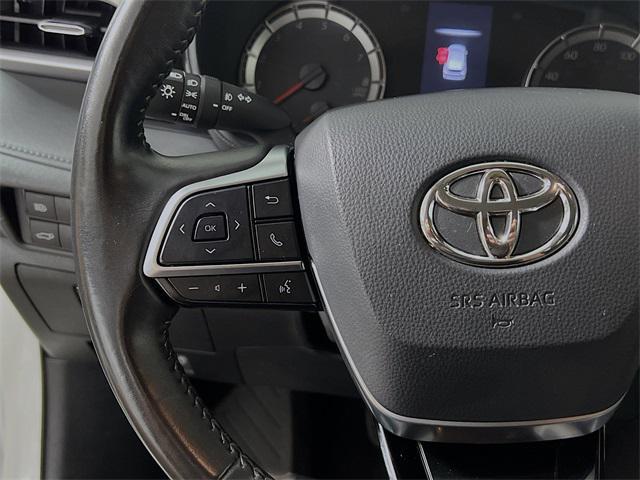 used 2021 Toyota Highlander car, priced at $31,823