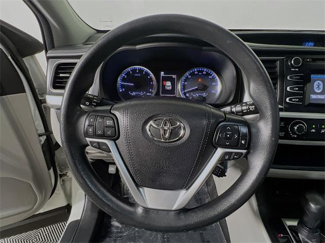used 2018 Toyota Highlander car, priced at $21,416