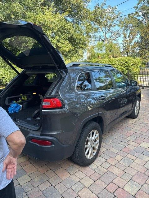 used 2015 Jeep Cherokee car, priced at $13,534