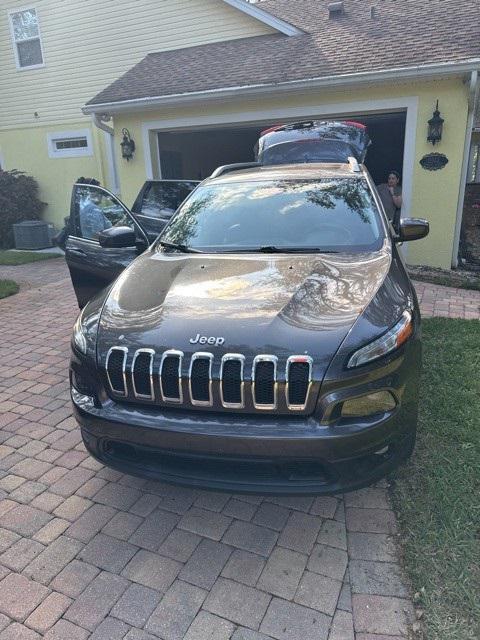 used 2015 Jeep Cherokee car, priced at $13,534