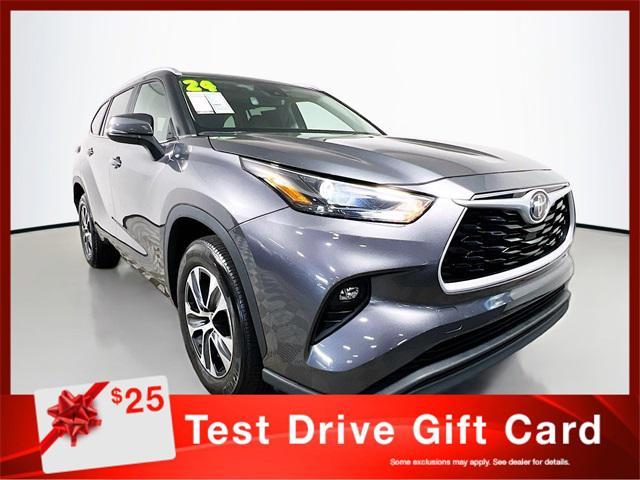 used 2024 Toyota Highlander car, priced at $35,407