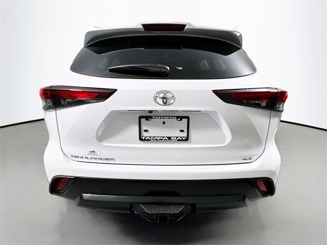 new 2025 Toyota Highlander car, priced at $48,687