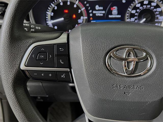 used 2023 Toyota Highlander car, priced at $34,119